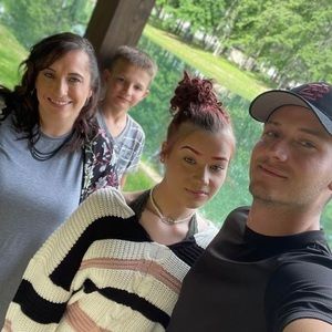 Meet your Posher, Teri